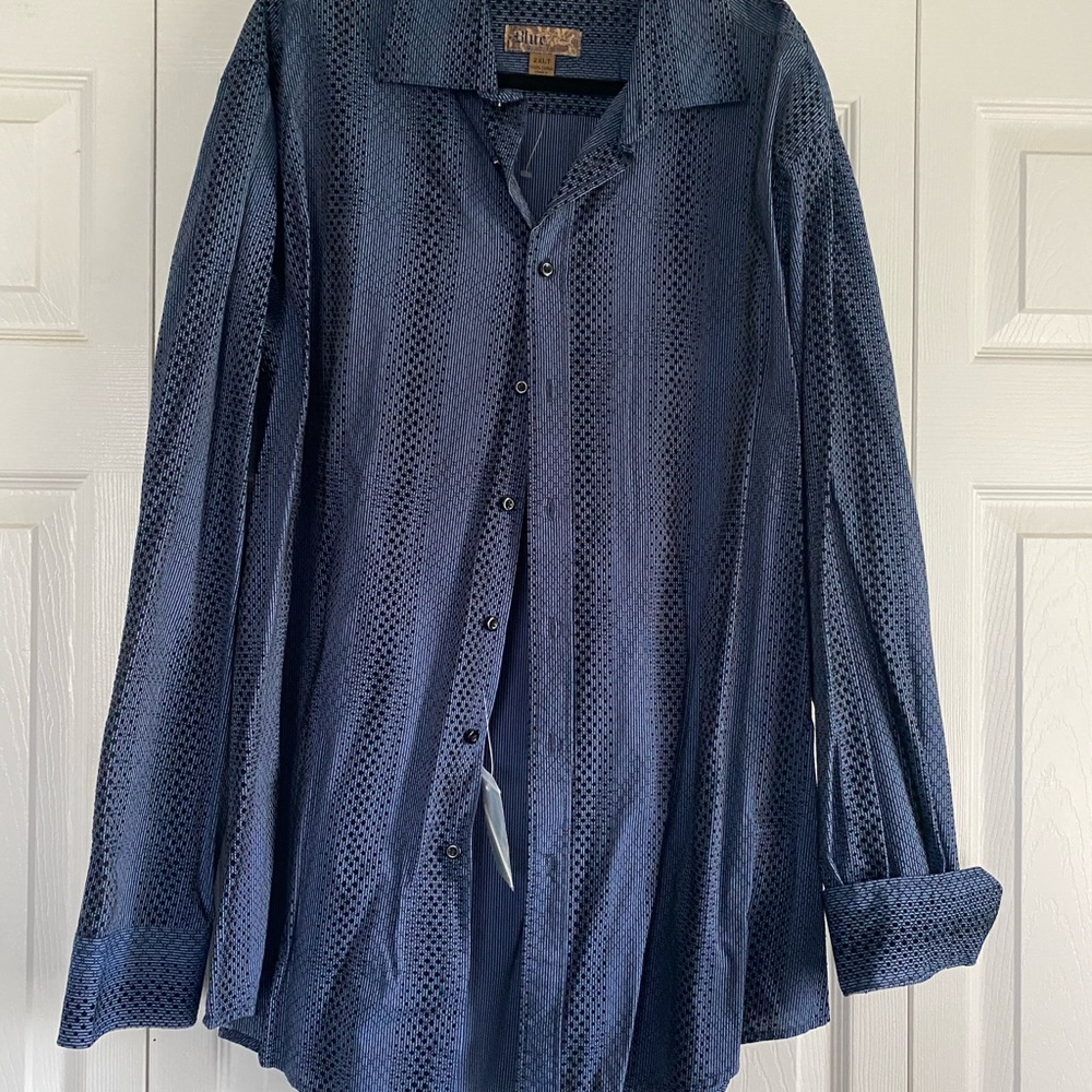 Men’s Warehouse Blue Long Sleeve Dress Shirt